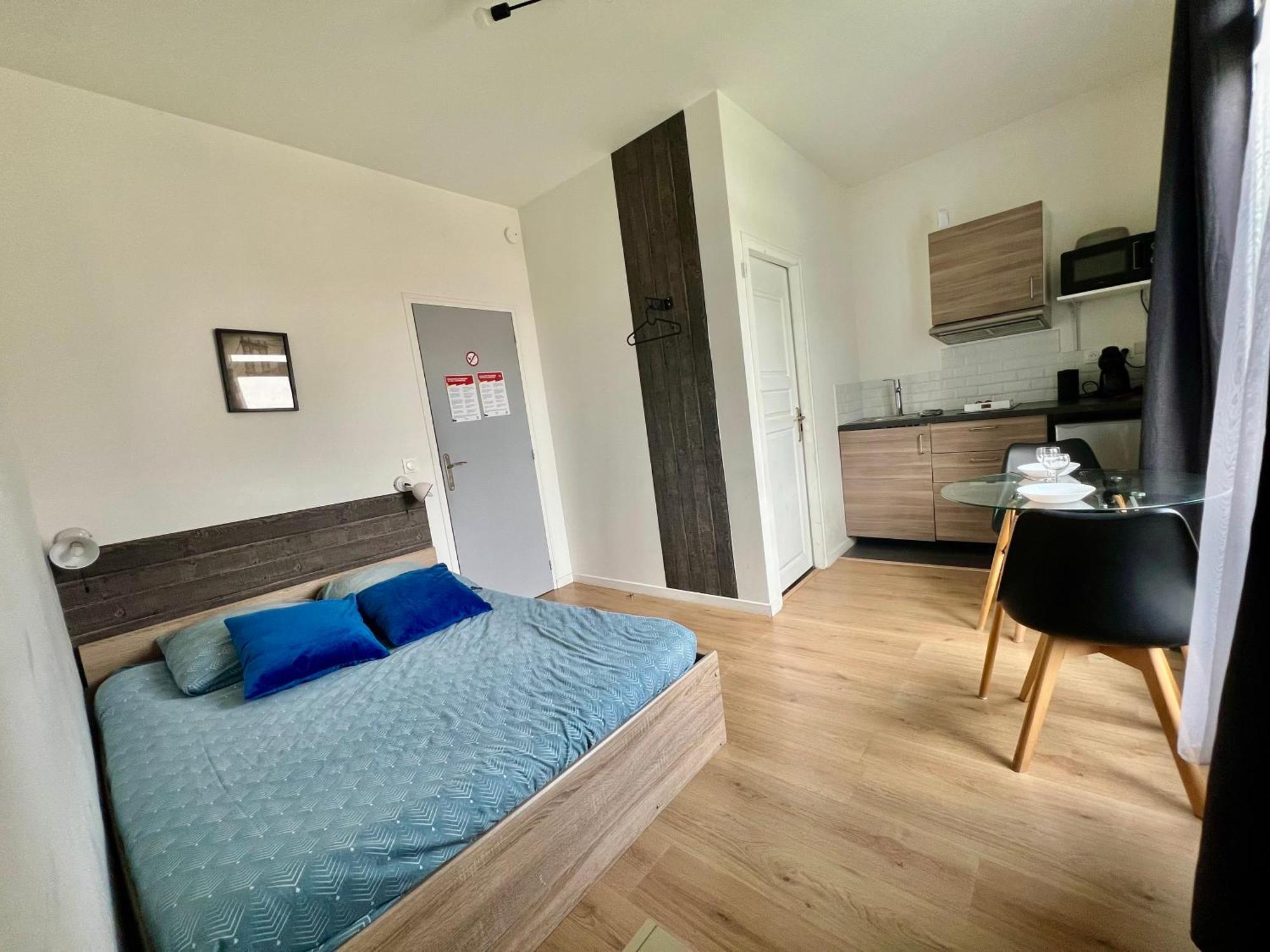 Studios Ideal Pro I Centre-Ville & Parking Gratuit Chatellerault Ngoại thất bức ảnh
